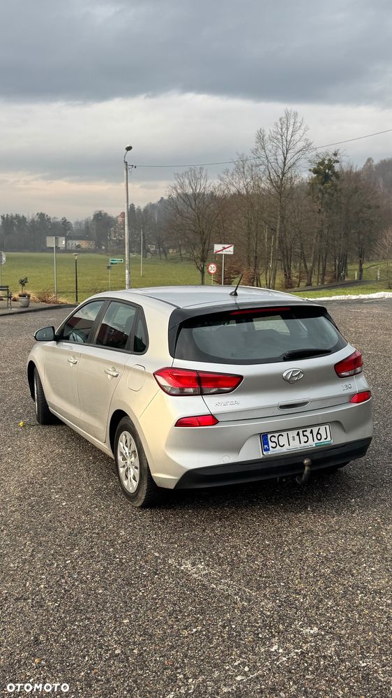 Hyundai i30 1.4 Classic + - 8