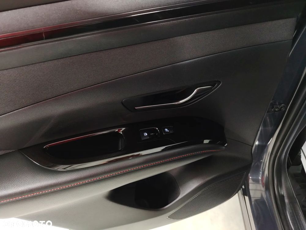 Hyundai Tucson 1.6 T-GDi HEV 4WD N Line - 31