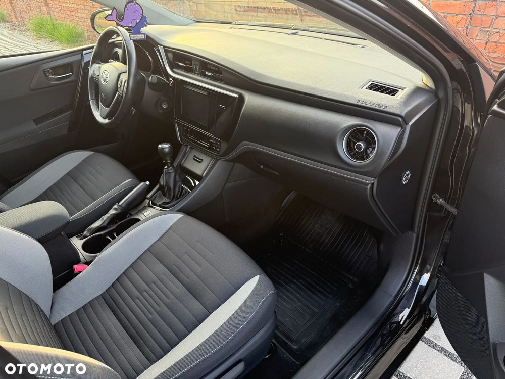 Toyota Auris 1.2 Turbo Edition-S - 12