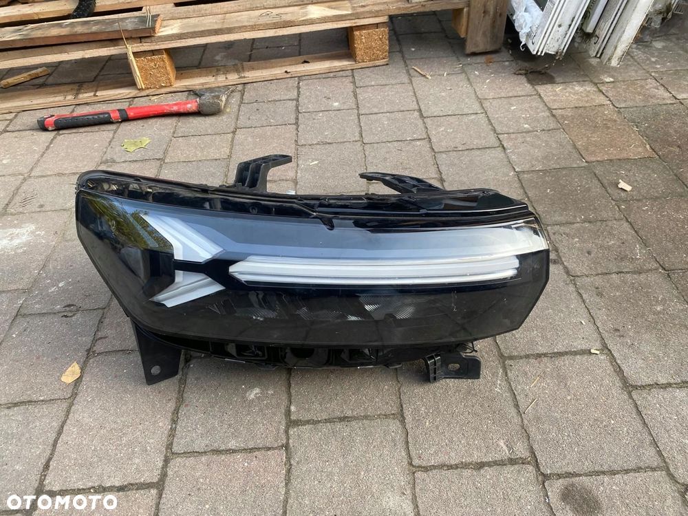 lampa przednia dacia duster iii 2024 rok 260603515r 260107725r komplet - 1