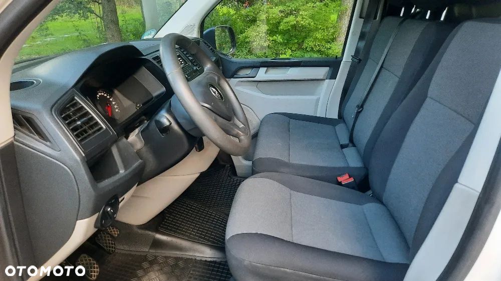 Volkswagen Transporter - 9