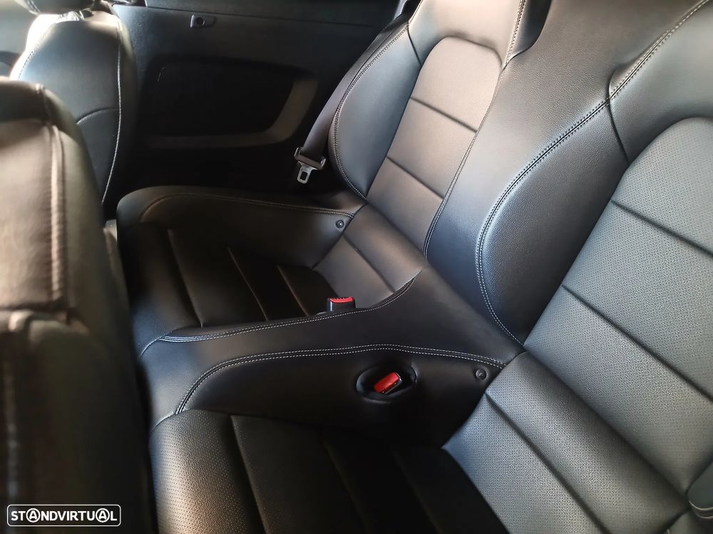Ford Mustang 2.3i EcoBoost - 16