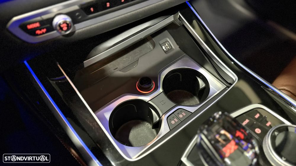 BMW X7 30 d xDrive Pack M - 30