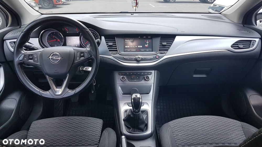 Opel Astra 1.4 T Dynamic - 8