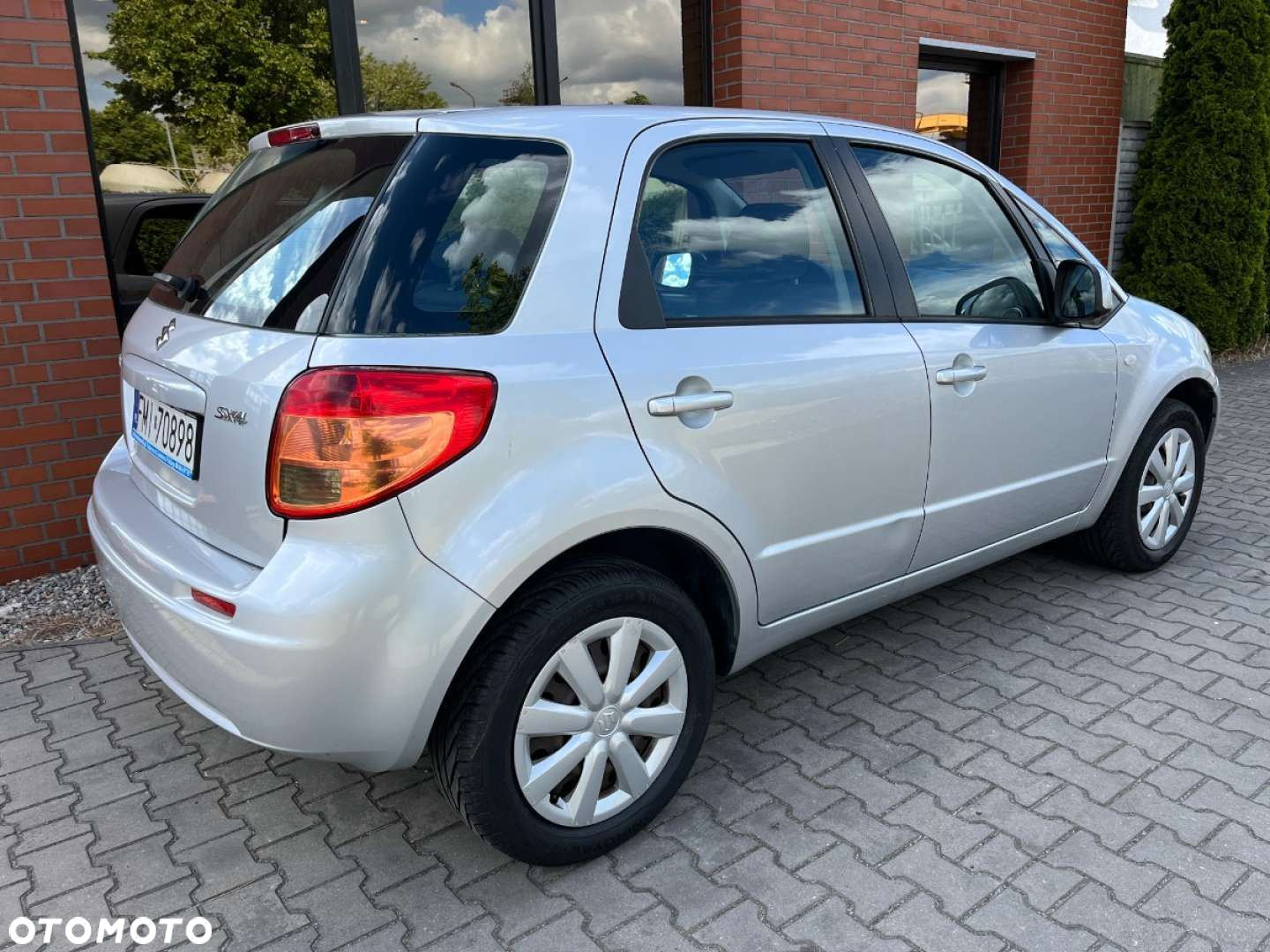 Suzuki SX4 1.5 Comfort - 4