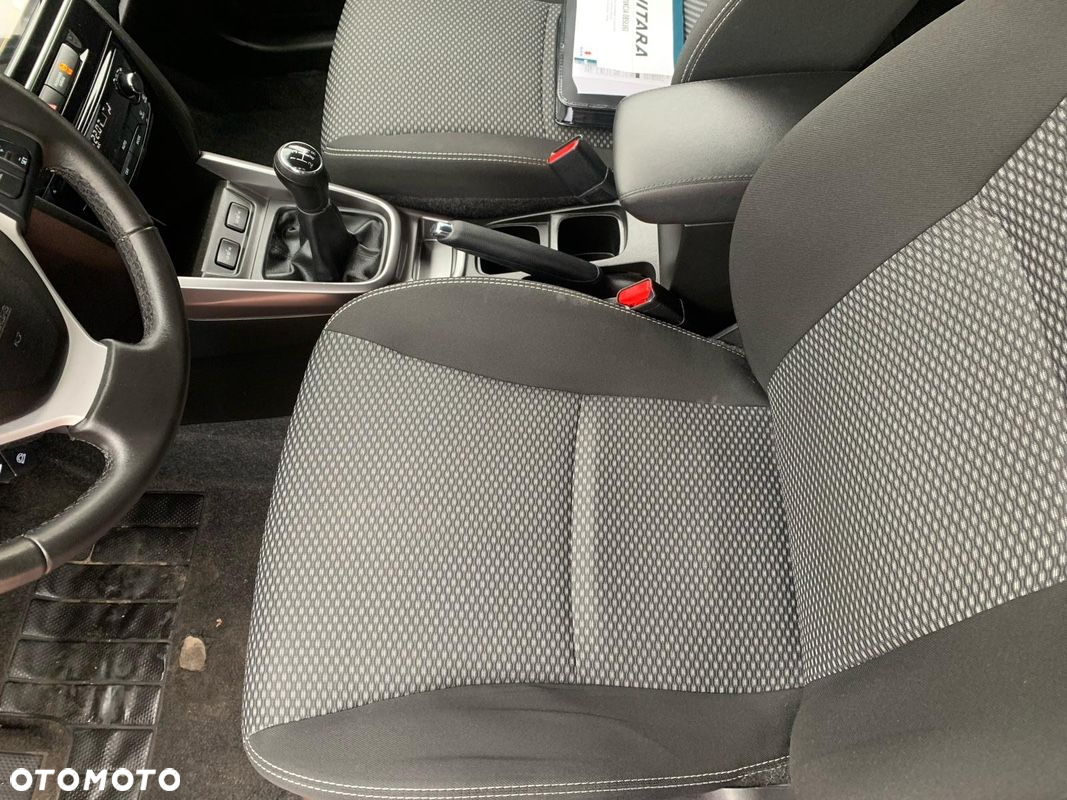 Suzuki Vitara 1.0 Boosterjet Premium 2WD - 23