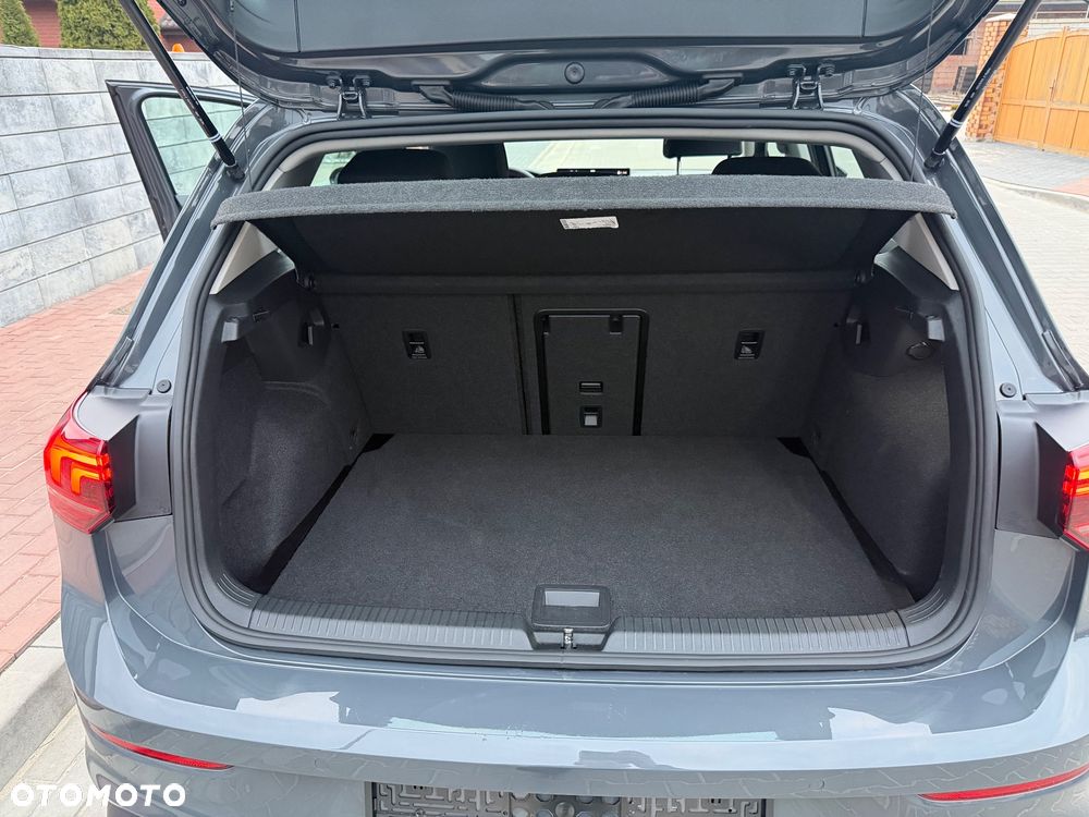 Volkswagen Golf 1.5 eTSI Life DSG - 19