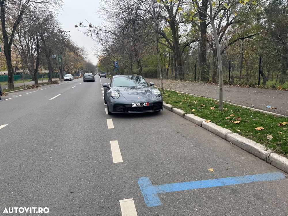 Porsche 992 - 9