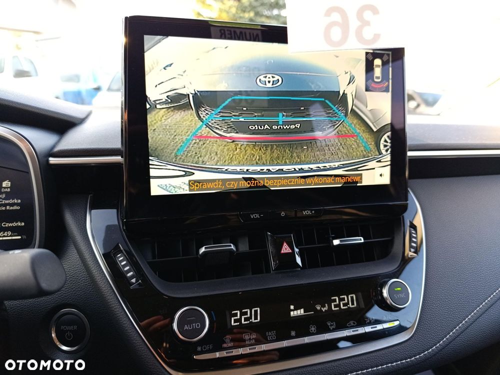 Toyota Corolla 1.8 Hybrid Comfort - 29