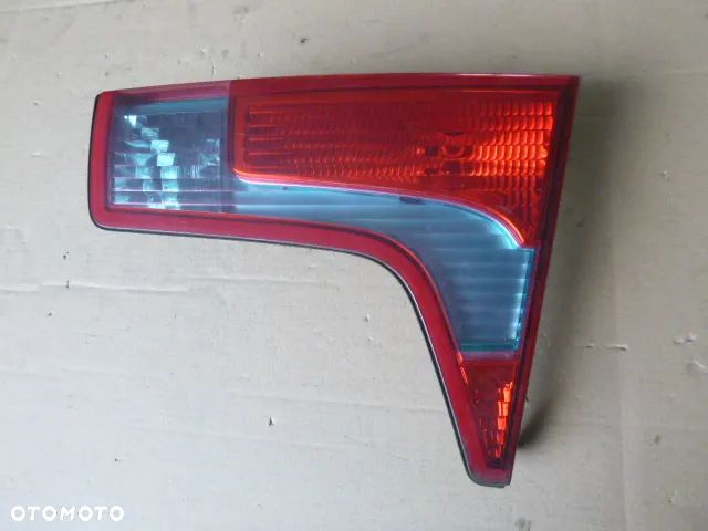 LAMPA PRAWY TYŁ PRAWA TYLNA W KLAPĘ CITROEN C5 I LIFT SEDAN 04-08 - 2