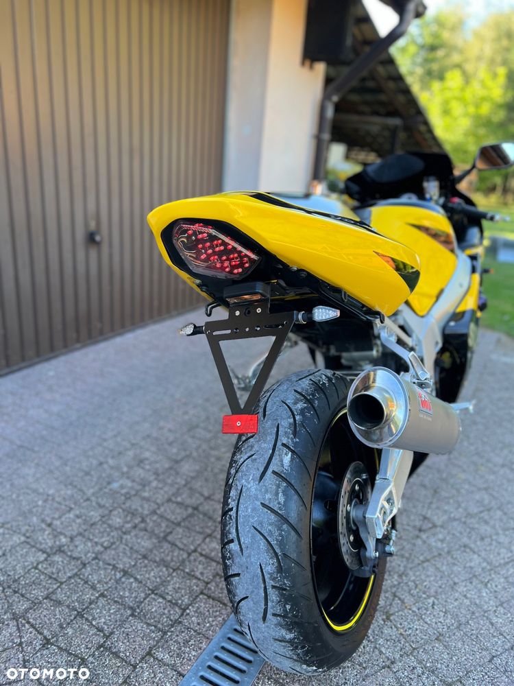 Suzuki GSX-R - 6