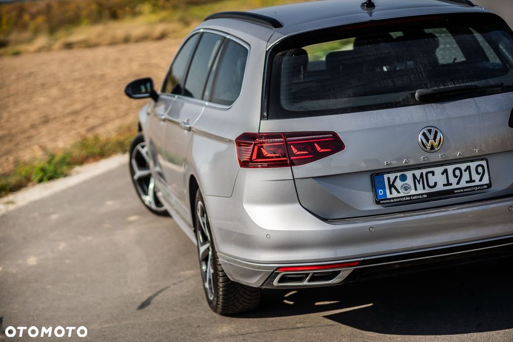 Volkswagen Passat Variant 2.0 TDI BMT Highline DSG - 9
