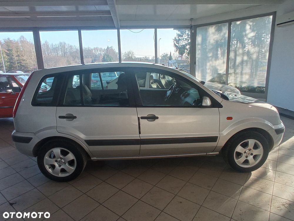 Ford Fusion 1.4 + - 3