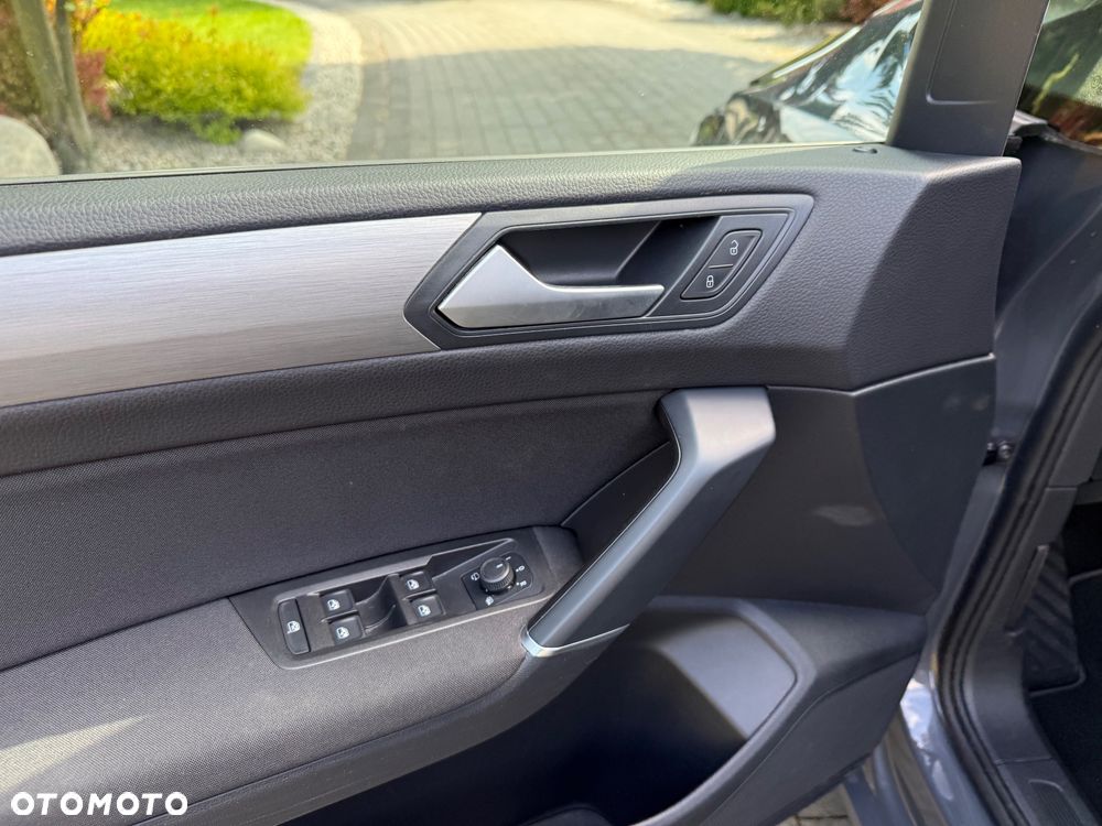 Volkswagen Touran 1.5 TSI EVO Comfortline Plus - 16