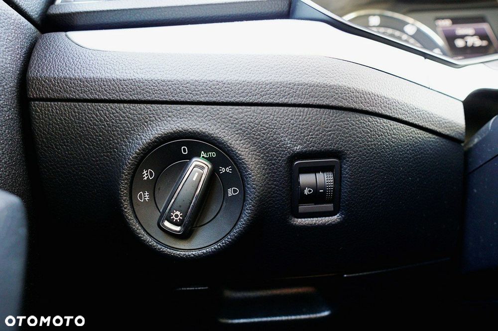 Skoda Superb 1.6 TDI Ambition - 21