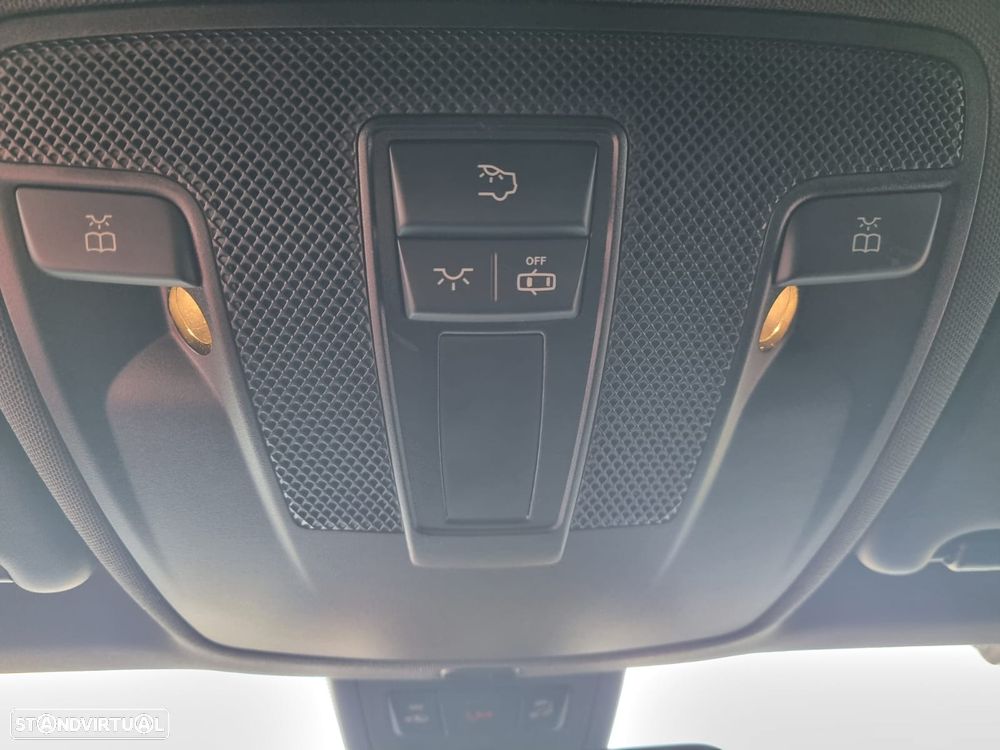 Mercedes-Benz A 180 d AMG Line - 36