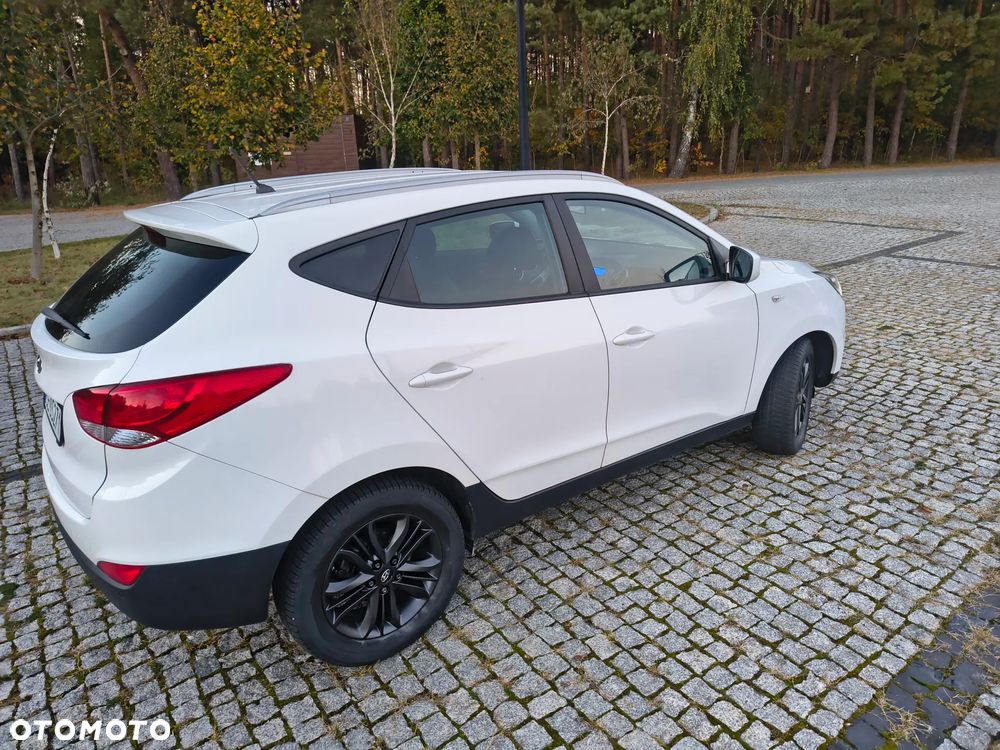 Hyundai ix35 blue 1.6 2WD Finale Silver - 6