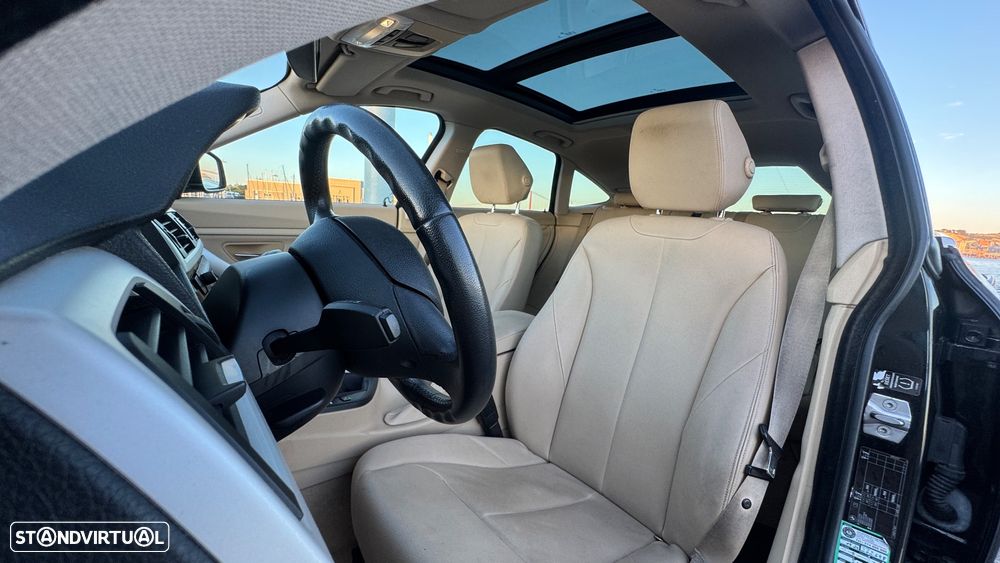 BMW 318 d Sport Line - 12