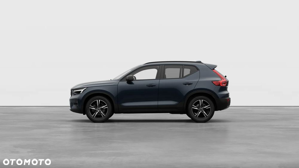 Volvo XC 40 B3 Plus Dark - 3