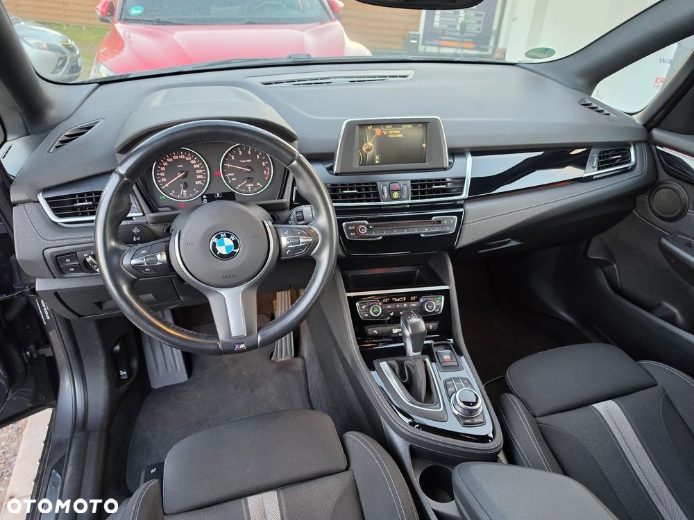 BMW Seria 2 218i Sport Line - 34