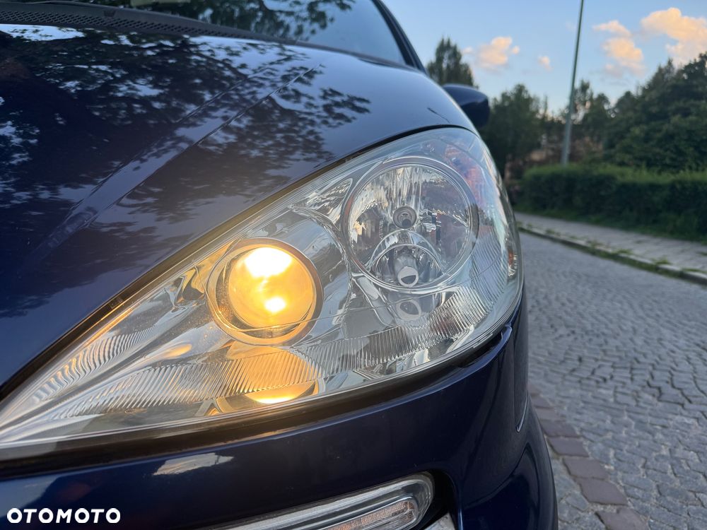 Peugeot 807 140 Premium - 12