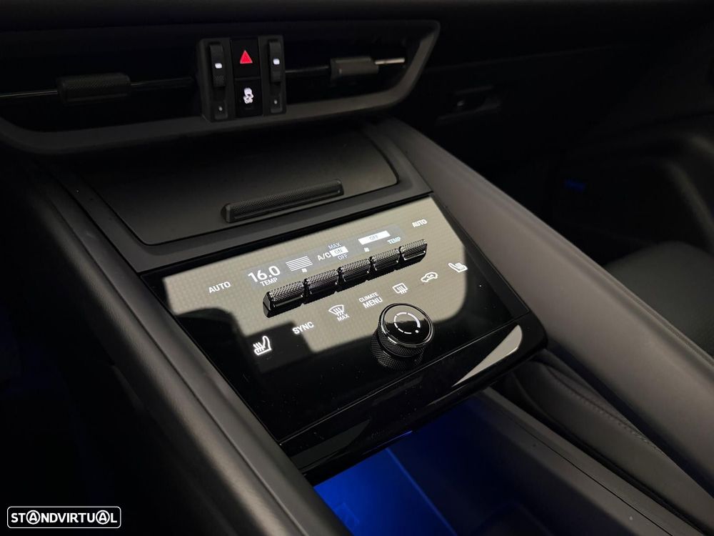 Porsche Macan Electric 4 - 29