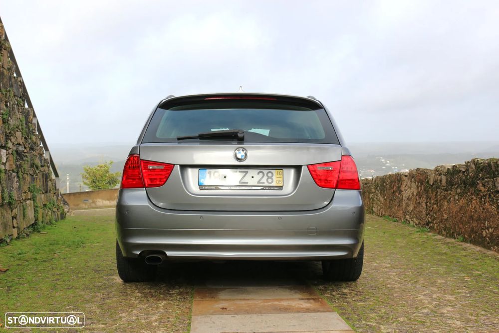 BMW 318 d Navigation Sport - 8