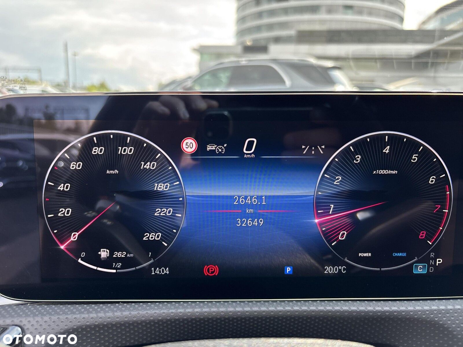 Mercedes-Benz CLA - 12