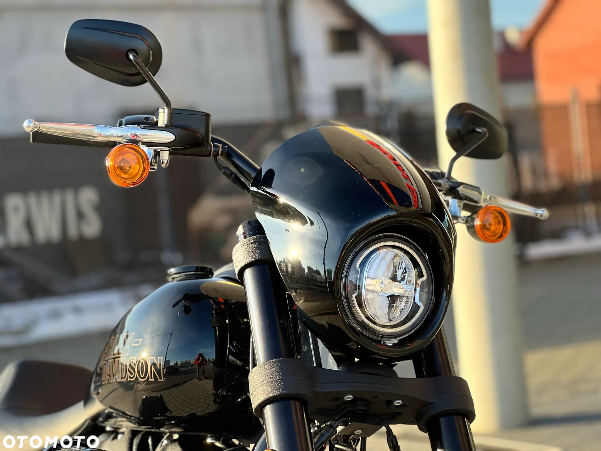 Harley-Davidson Softail Low Rider - 10