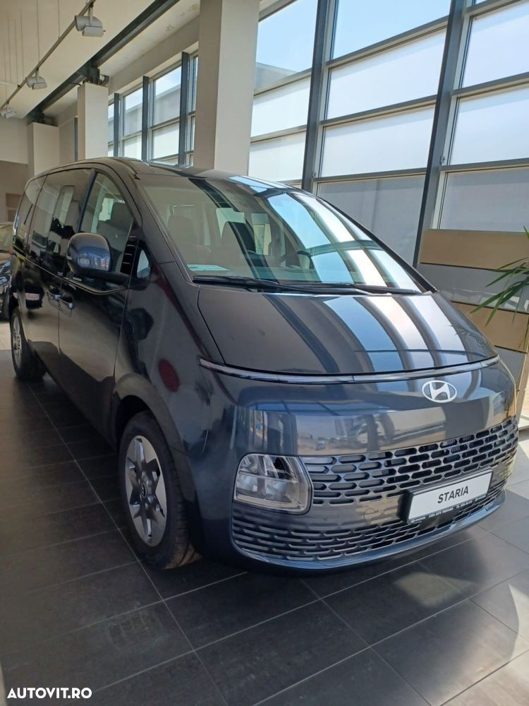 Hyundai Staria - 3