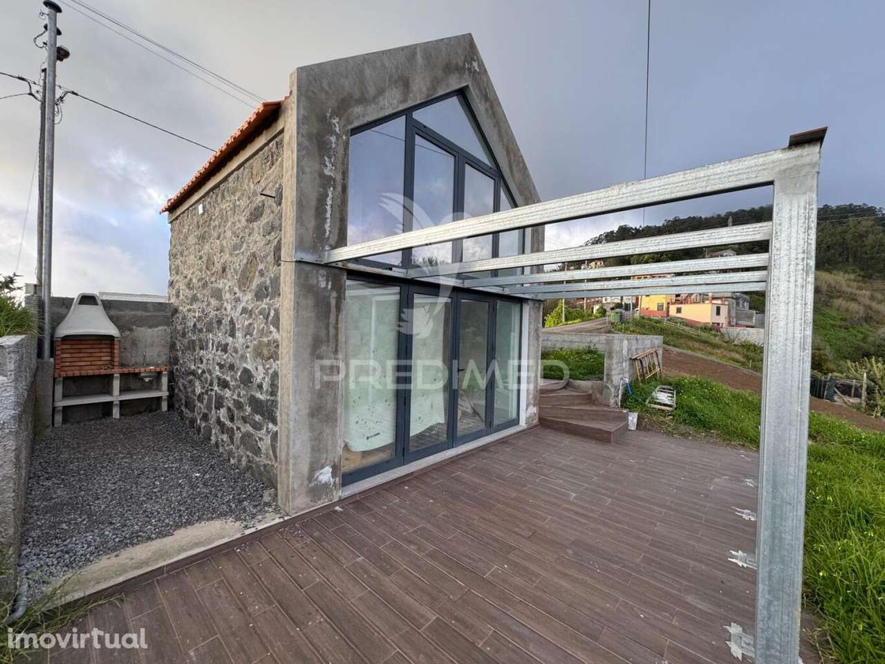 Terreno Agrícola com pequeno palheiro na Ponta do Sol na Ilha da Ma... - Grande imagem: 2/12