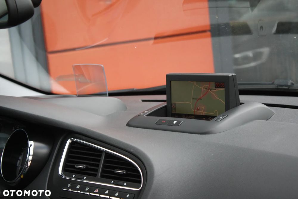 Peugeot 5008 155 THP Automatik Allure - 29