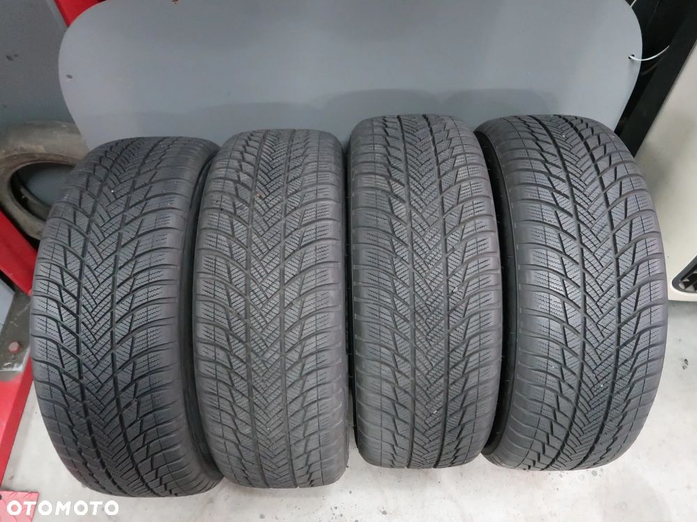 Opony zimowe 225/60r17 Bridgestone - 1