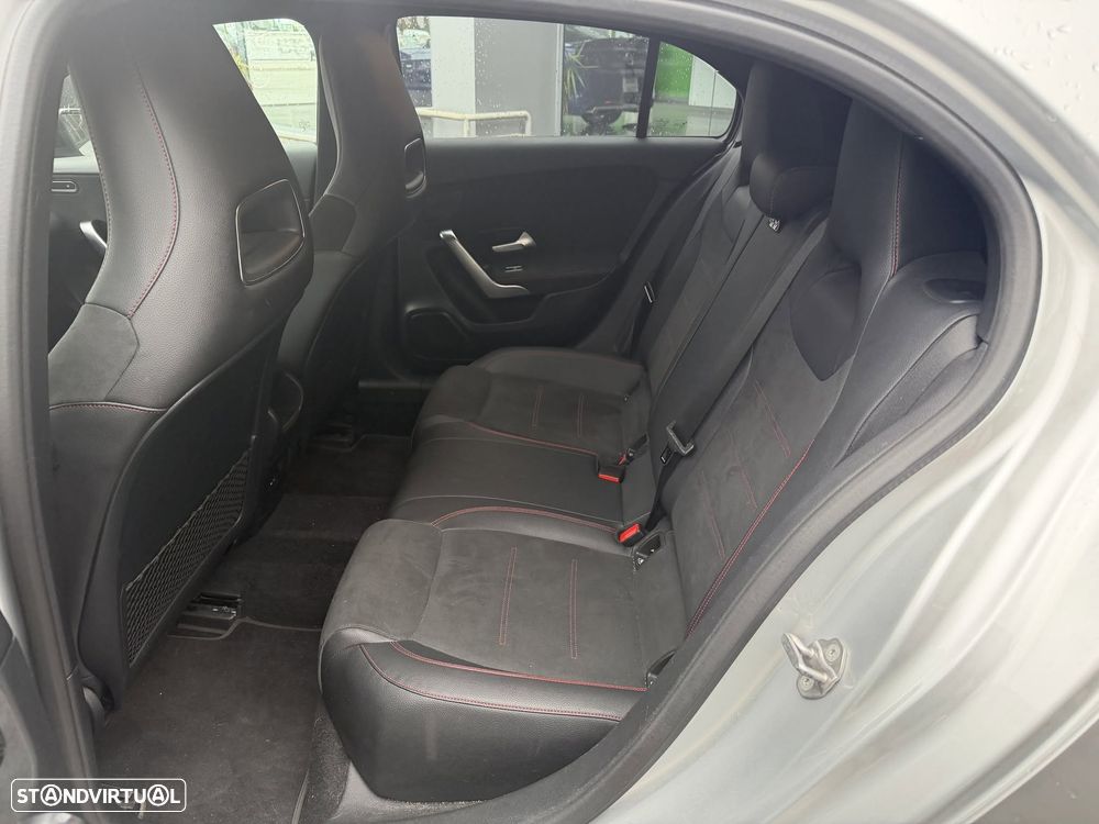 Mercedes-Benz A 180 d AMG Line - 8
