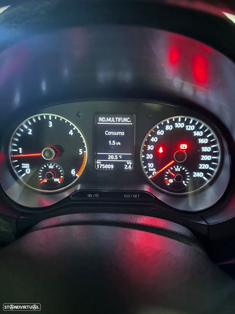 VW Amarok - 12