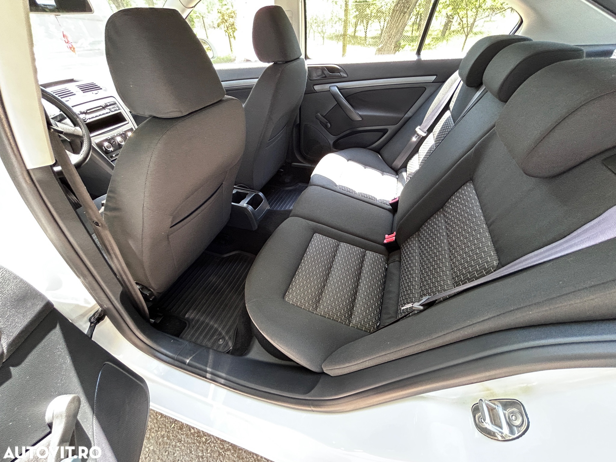Skoda Octavia 1.4 MPI Ambiente - 10