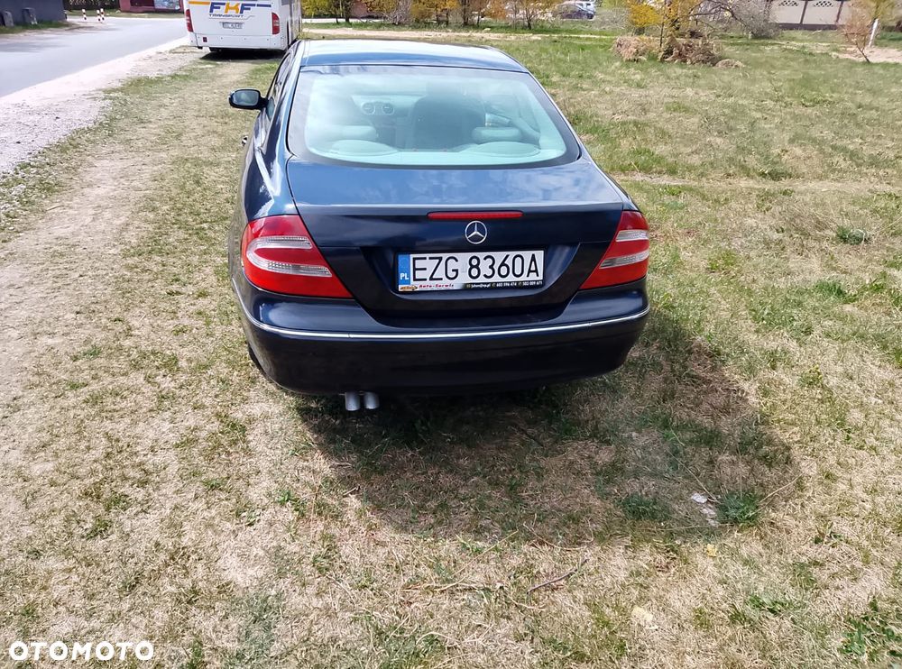 Mercedes-Benz CLK - 13
