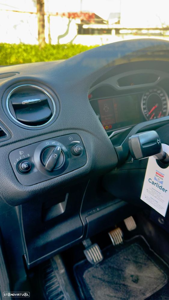 Ford S-Max 2.0 TDCi Titanium 7L - 10