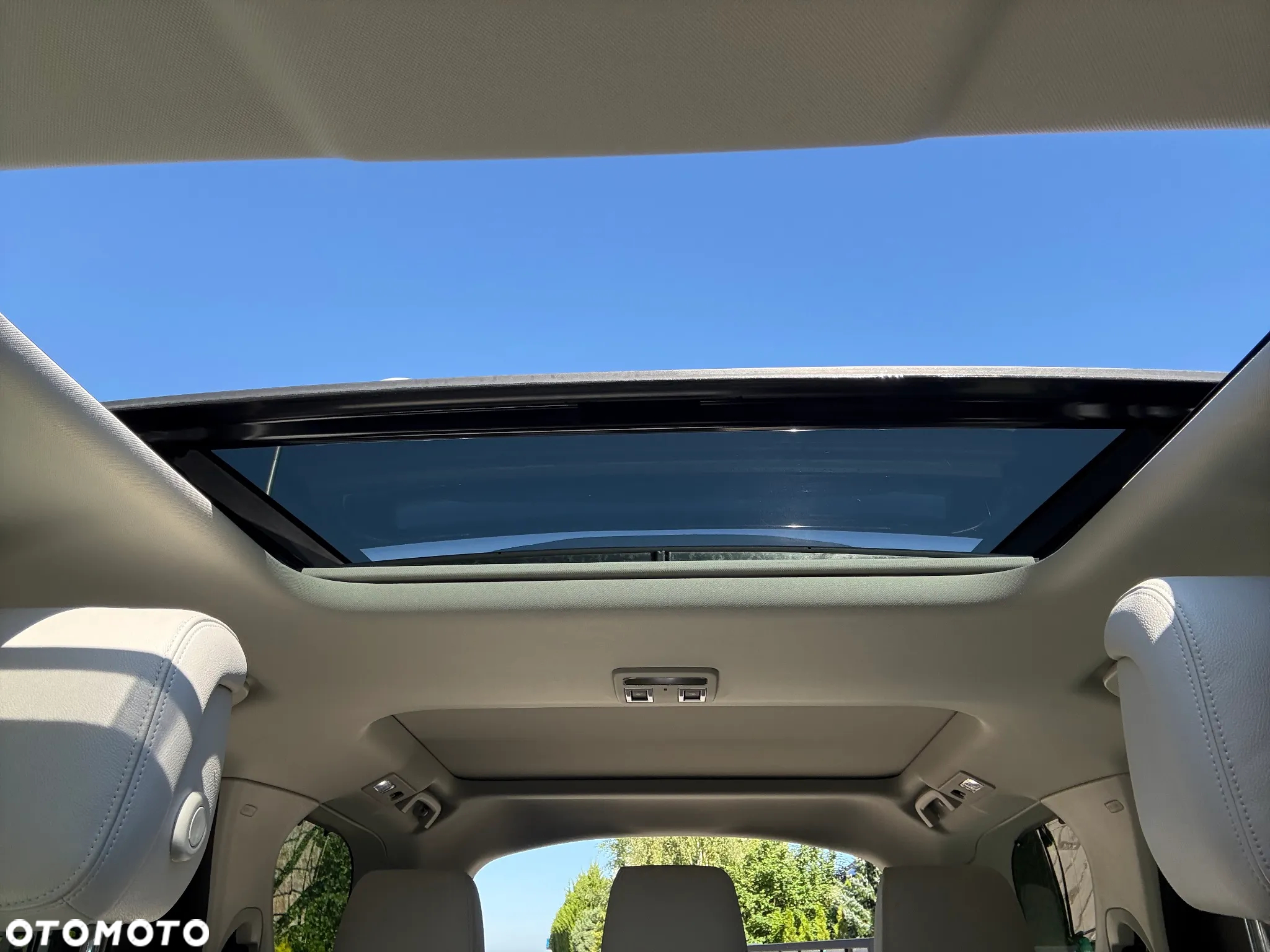 Land Rover Discovery - 16