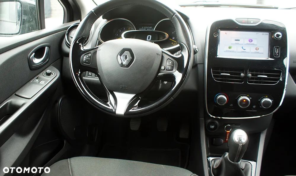 Renault Clio - 10
