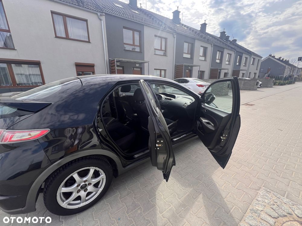 Honda Civic 1.8 Sport - 9