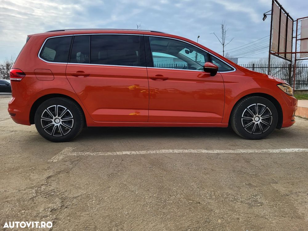 Volkswagen Touran 2.0 TDI Highline - 4