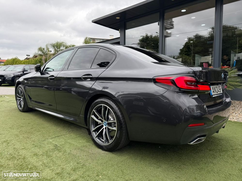 BMW 530 e Pack M - 14