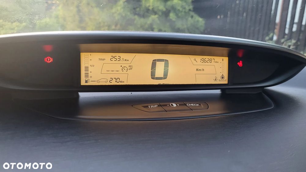 Citroën C4 1.6 16V Impress - 9