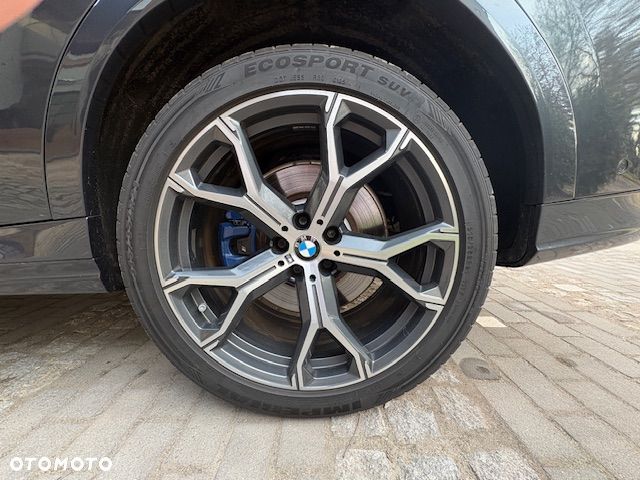BMW X6 M50i - 19
