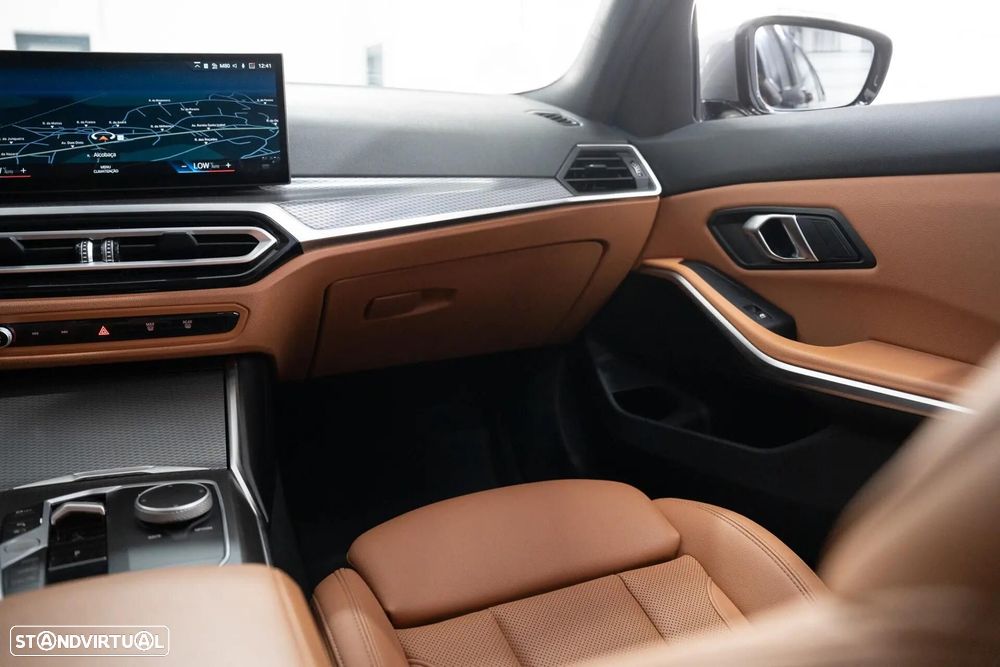 BMW 320 e Pack Desportivo M Auto - 24
