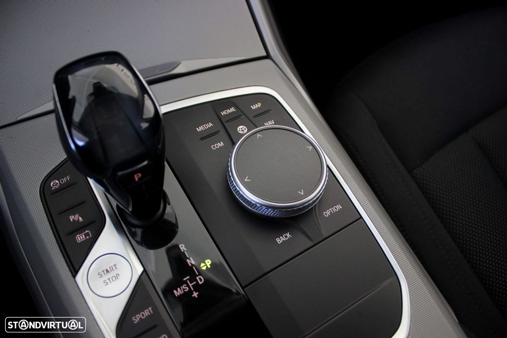 BMW 330 e Corporate Edition Auto - 43