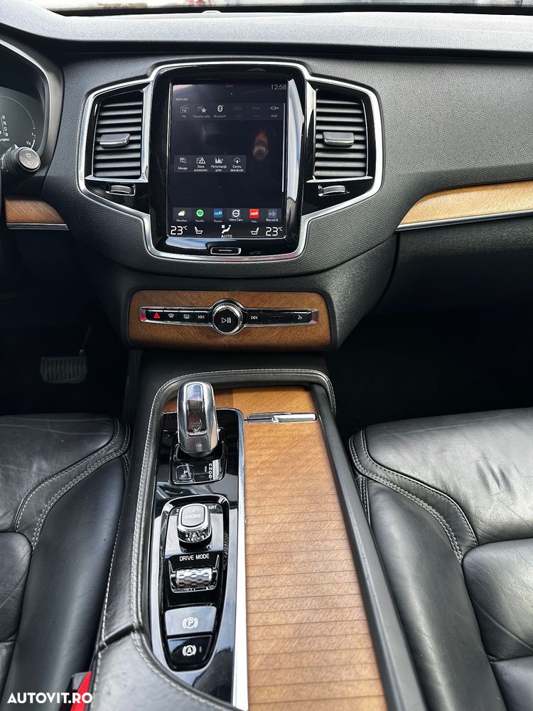 Volvo XC 90 T8 AWD Twin Engine Geartronic Inscription - 11