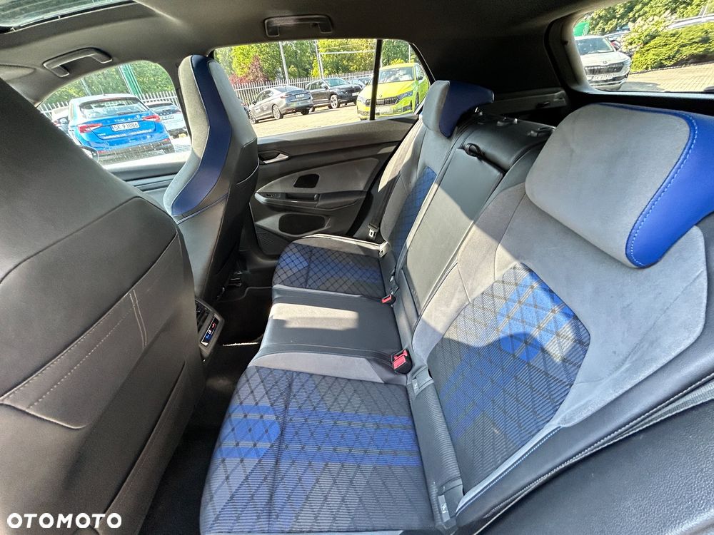 Volkswagen Golf - 15