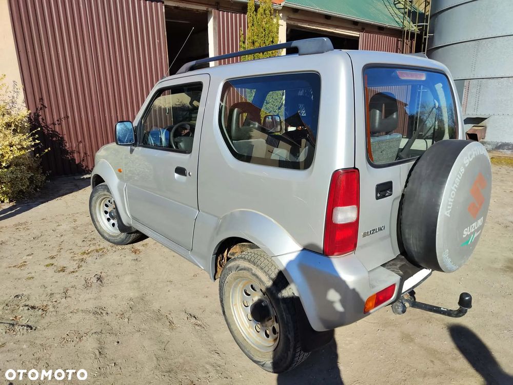 Suzuki Jimny 1.3 - 10